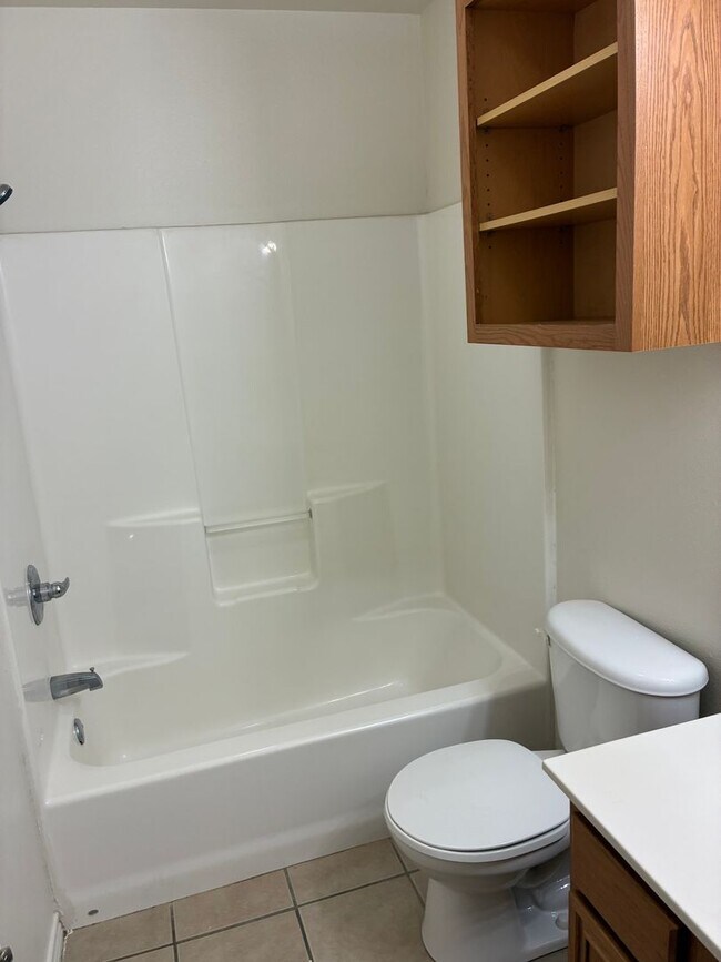 Foto del edificio - 810 N Belmont Ave