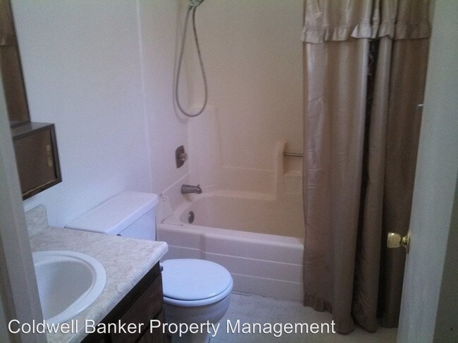 Building Photo - 200 N Boulder Creek Dr