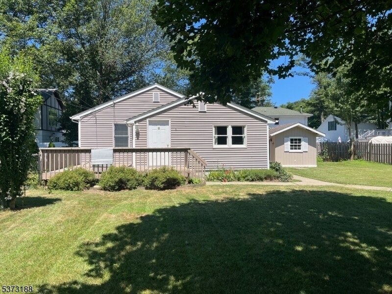 Primary Photo - 6 Polk Ct