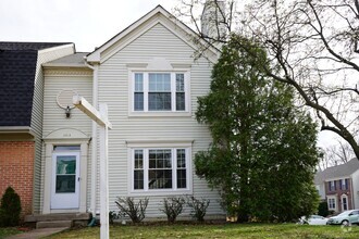 Building Photo - 2101 Bowline Loop