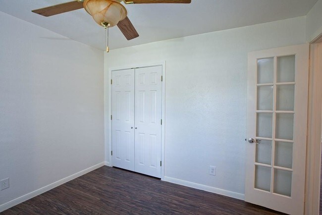 Foto del edificio - 4404 Ballinger Dr