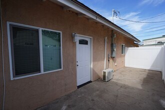 Building Photo - 3627 Harding St