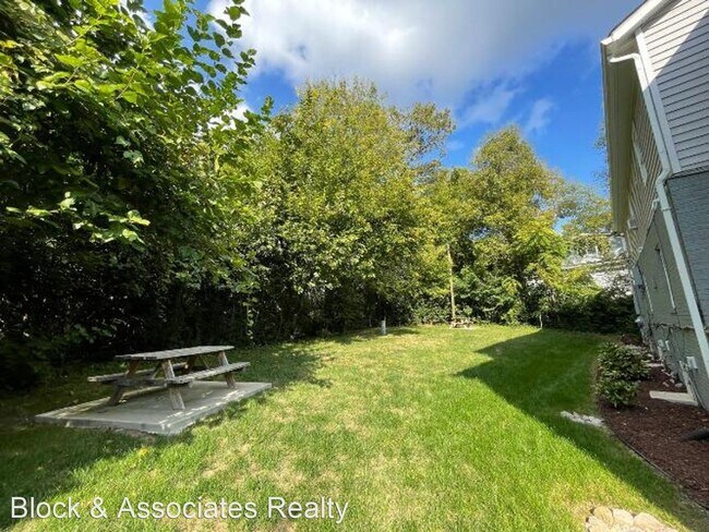 Foto del edificio - 1 br, 1 bath House - 909 East David Street...