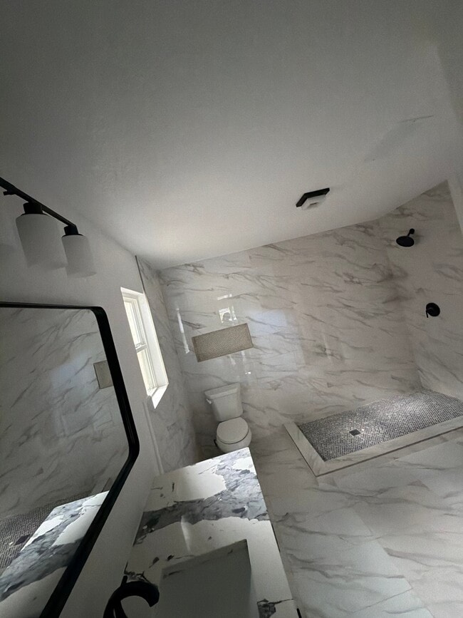 Photo - 550 Glen Oaks Blvd (Dallas, TX) House