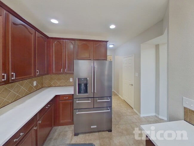 Building Photo - 14121 S Pass Rd