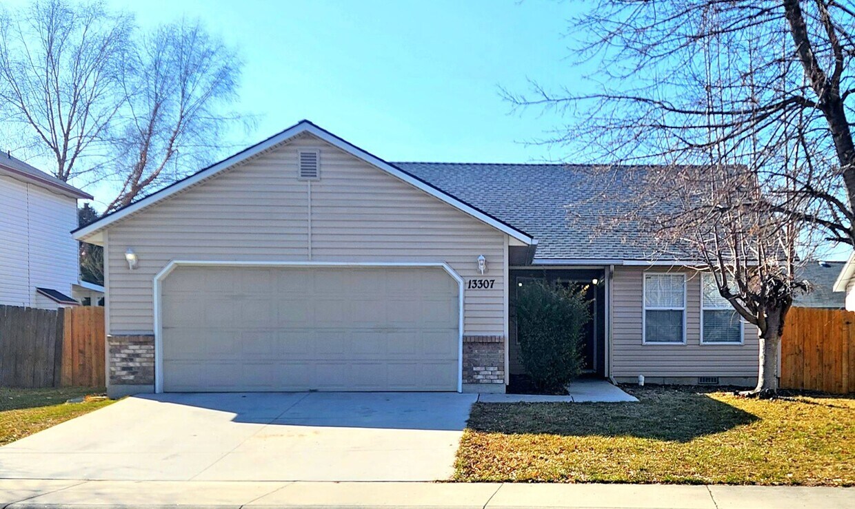 Foto principal - 13307 W Satinleaf Dr