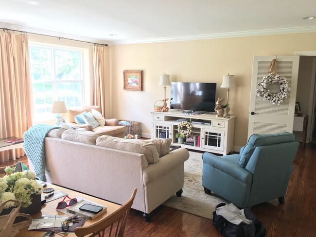 Foto del edificio - 1112 Clifton Ln