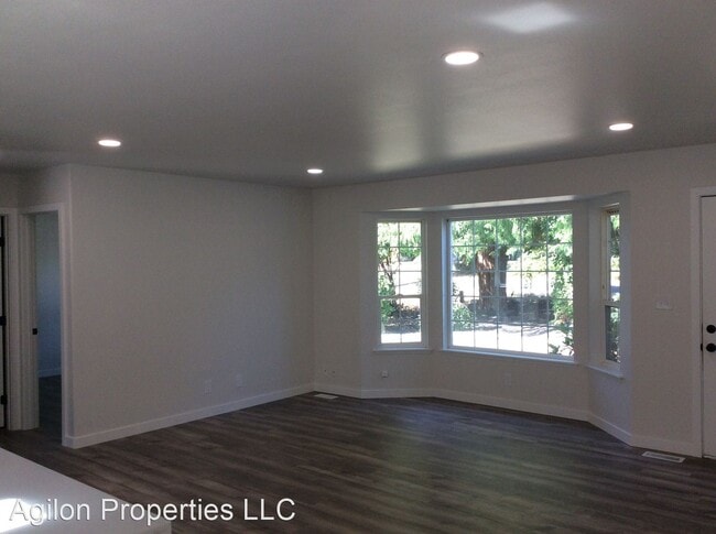 Foto del edificio - 3 br, 2 bath House - 9514 209th. Ave E
