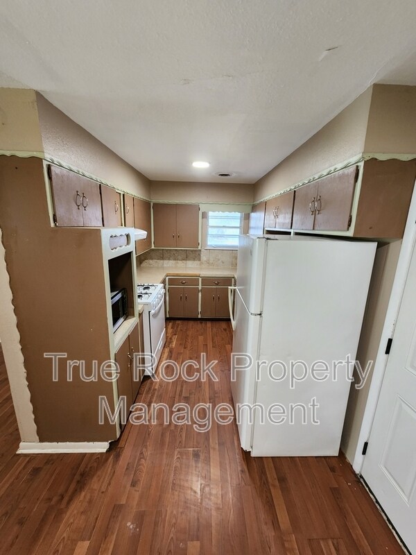 Foto del edificio - 804 W 7th St
