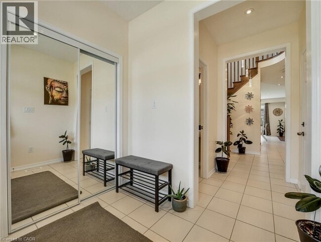 Photo du bâtiment - 51 Cheevers Rd