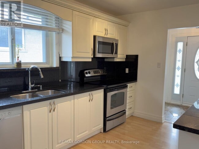 Building Photo - 111 Bayview Pkwy