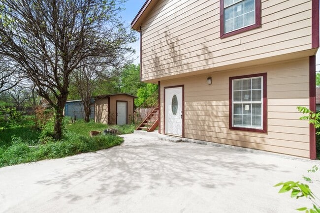 Photo - 1519 Schley Ave Apartment