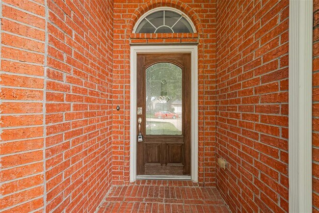 Foto del edificio - 24730 Blane Dr