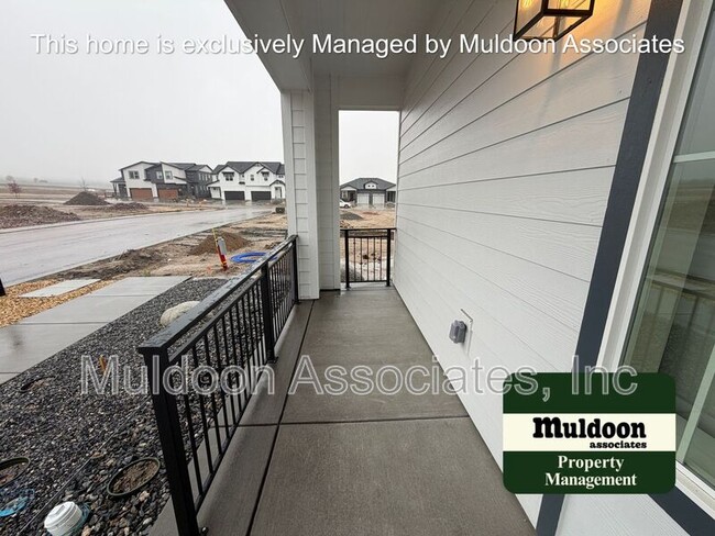 Building Photo - 10425 Spry St