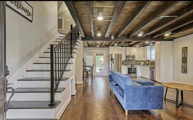 Foto del edificio - 1320 Bragg St