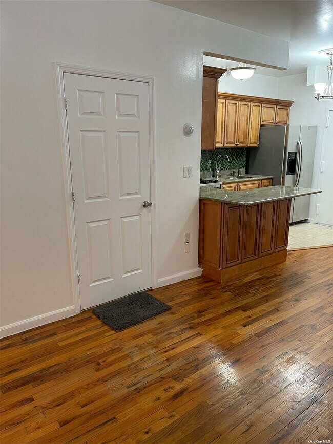 Foto del edificio - 40-16 60th St