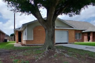 Building Photo - 3150 Kelling St
