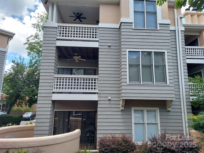Building Photo - 226 Queens Rd