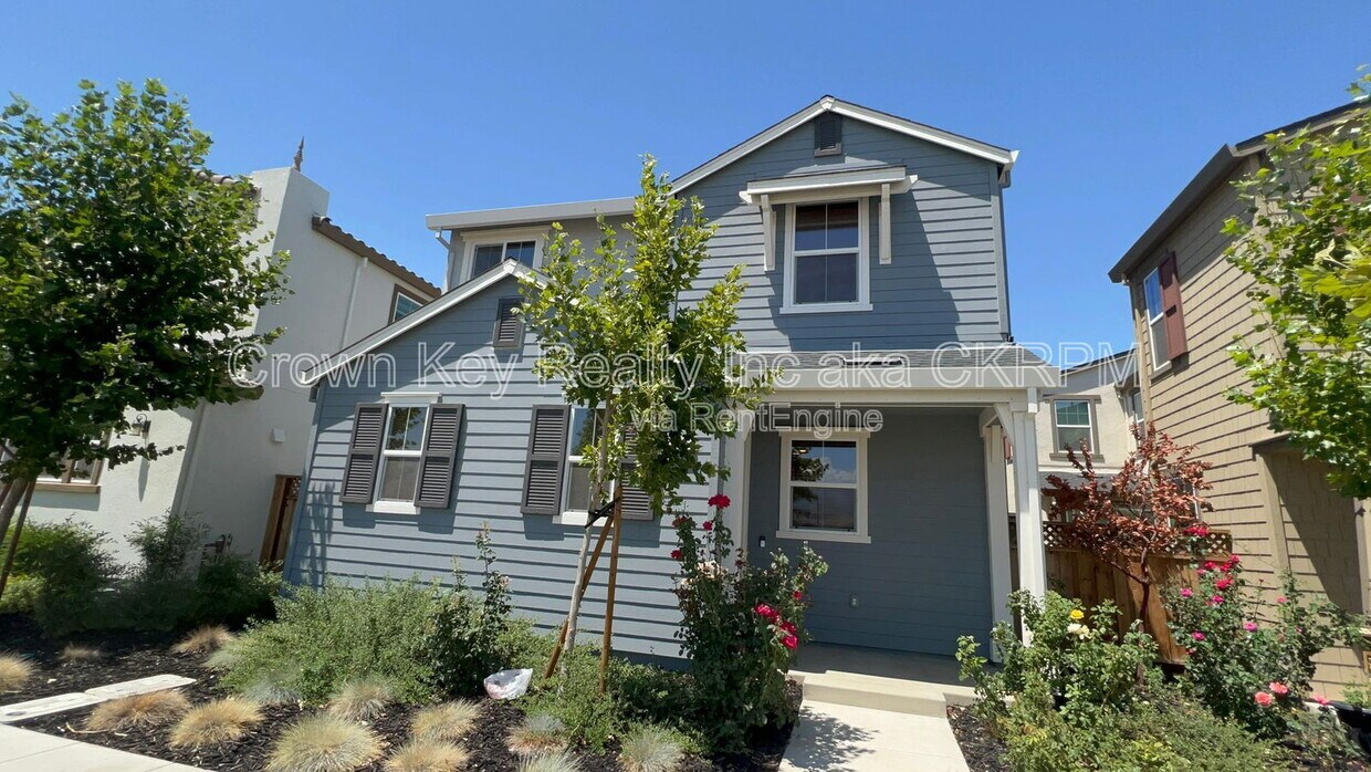 Foto principal - 155 E Ramsey Dr