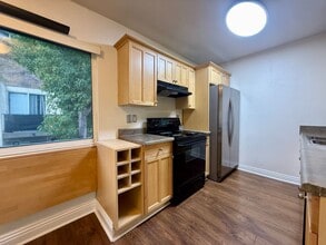 Building Photo - 2850 Reynard Way