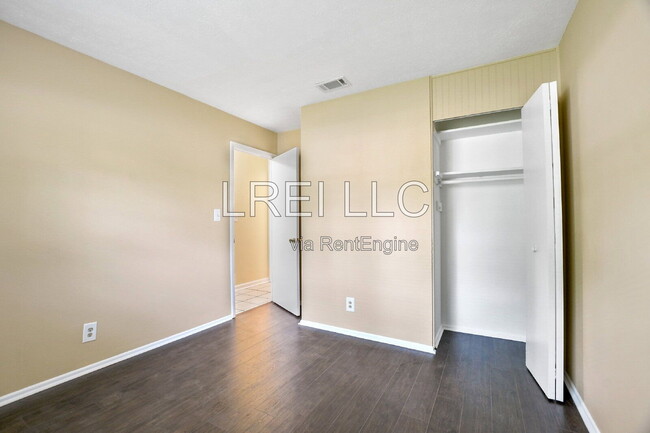 Building Photo - 5409 Ailanthus Trail