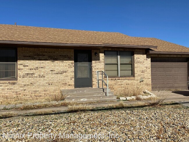 Foto del edificio - 2 br, 1 bath House - 117 E. 18th St.