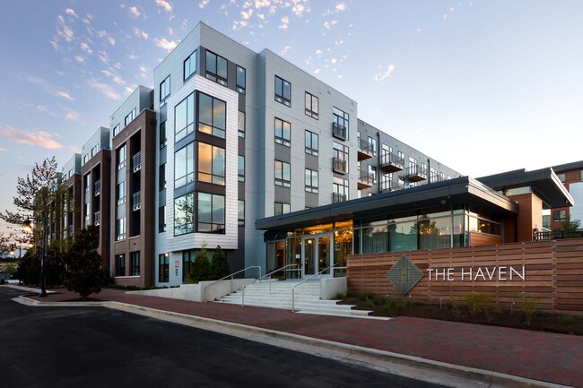 Building Photo - 145 Riverhaven Dr