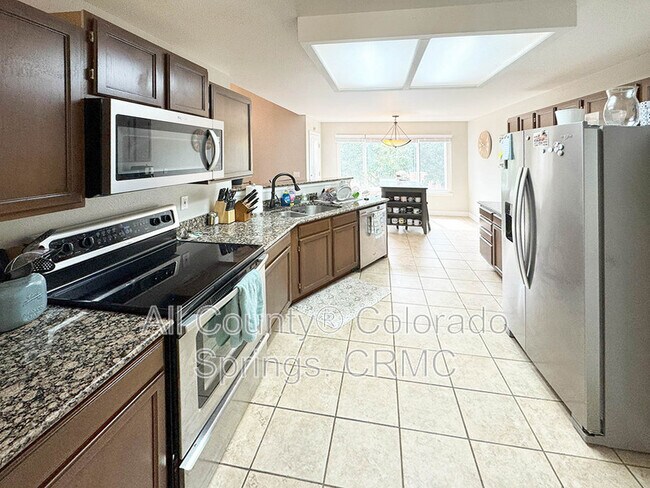 Foto del edificio - 2970 Haystack Dr