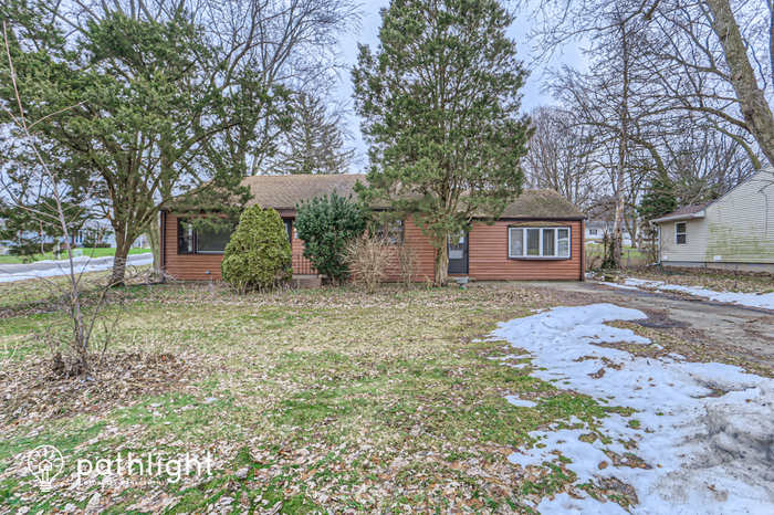 Primary Photo - 4203 W. Crystal Lake Rd., McHenry, IL, 60050
