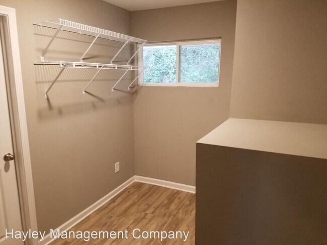 Foto del edificio - 1 br, 1 bath House - 174 Cone Street