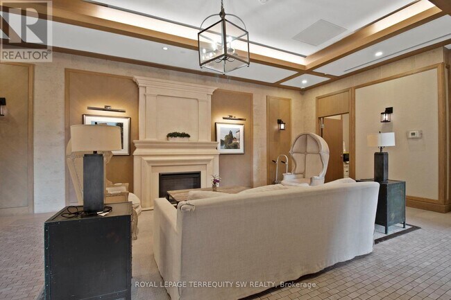 Photo du bâtiment - 830-830 Lawrence Ave W
