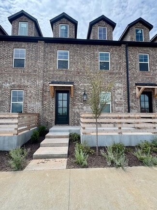 Building Photo - 5914 S Bellview Rd