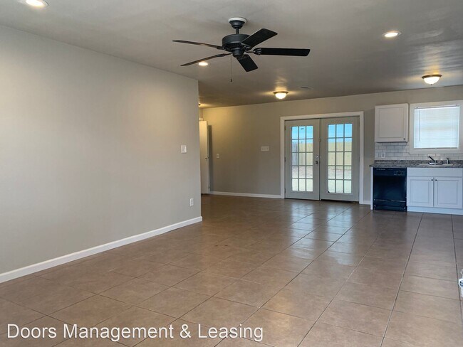Foto del edificio - 4 br, 2 bath House - 4712 Marshall Street