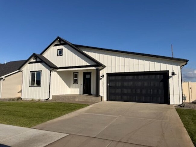 Foto del edificio - Beautiful Home new construction