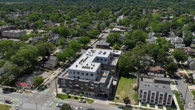  - 601 West