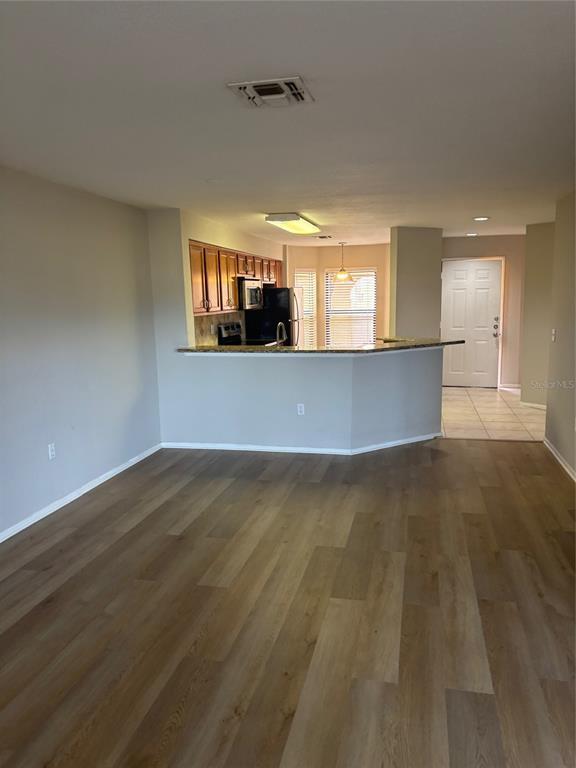 Building Photo - 7821 Sugar Bend Dr