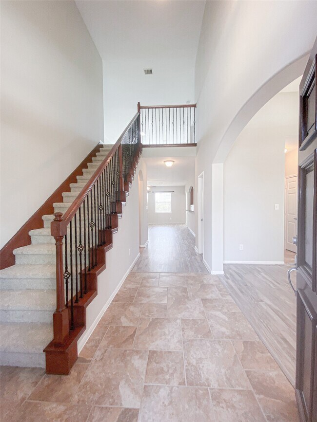 Foto del edificio - 6227 Carnaby Ln