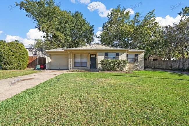 Photo - 3204 Caribbean Dr House