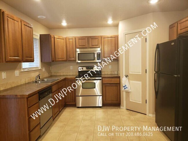 Foto del edificio - 1091N. Nichole Ave-