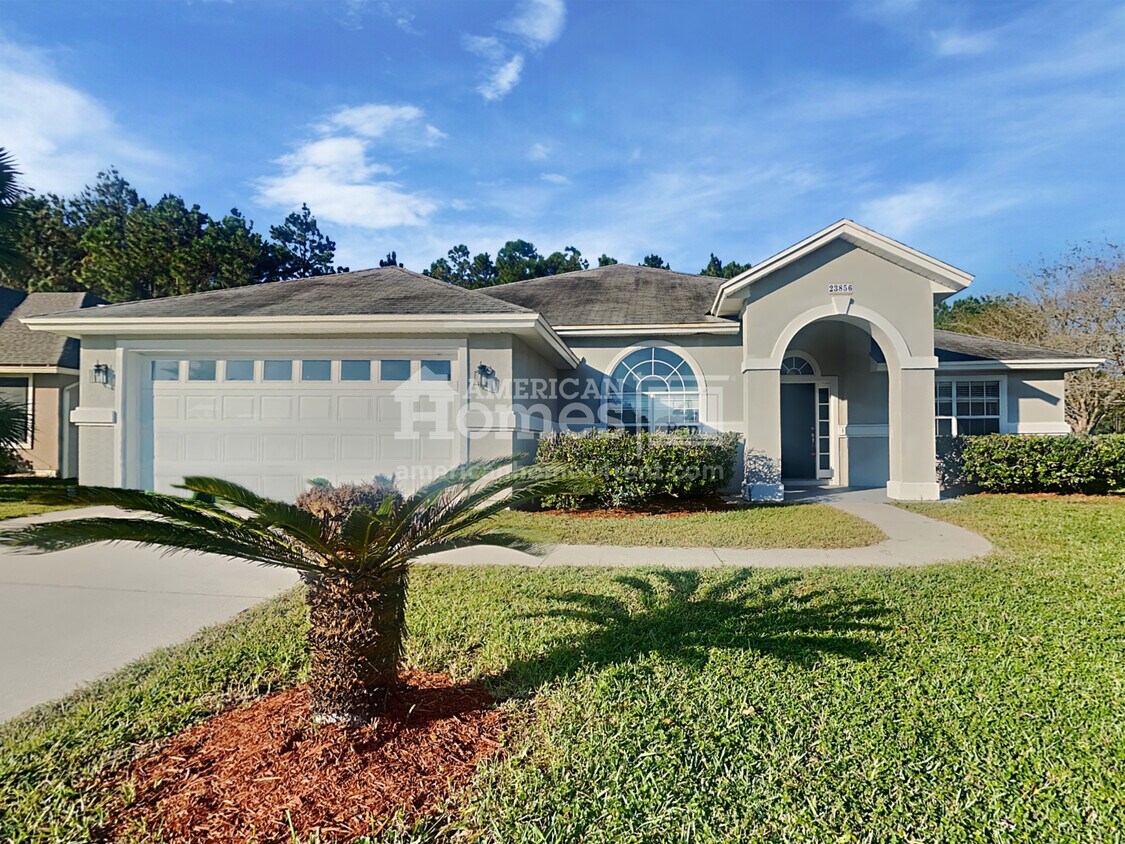 Primary Photo - 23856 Flora Parke Boulevard