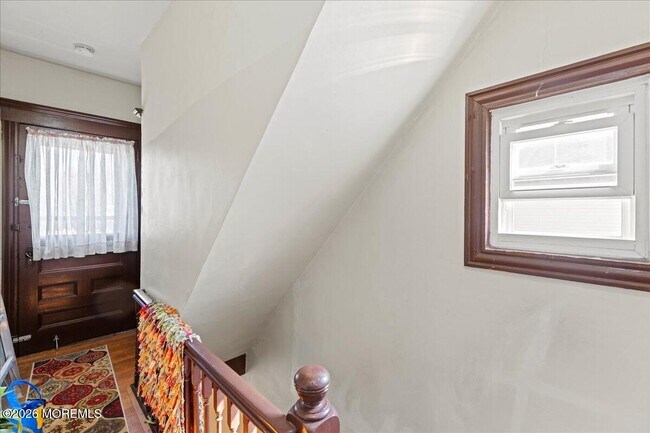 Building Photo - 104 Welton St
