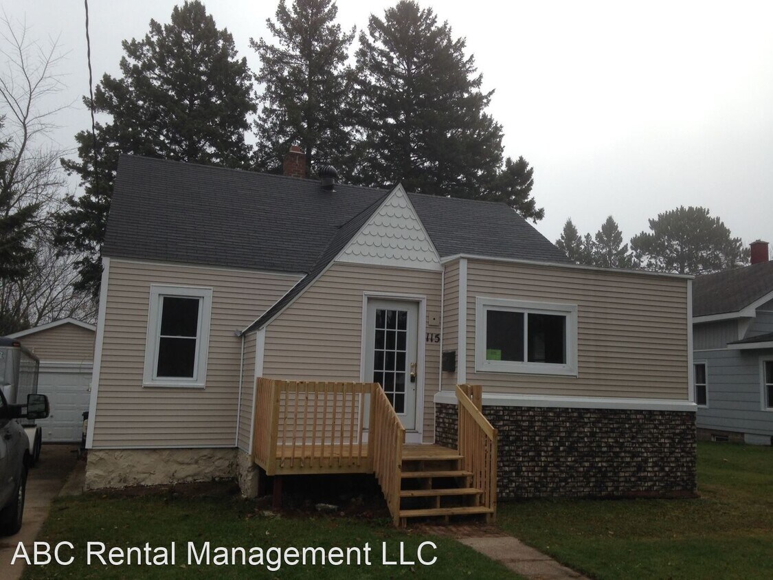 3 br, 1 bath House 115 Highview Parkway House Rental in Rhinelander