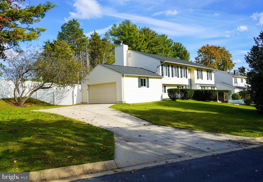 12033 Cheyenne Rd, Gaithersburg, MD 20878 House Rental in