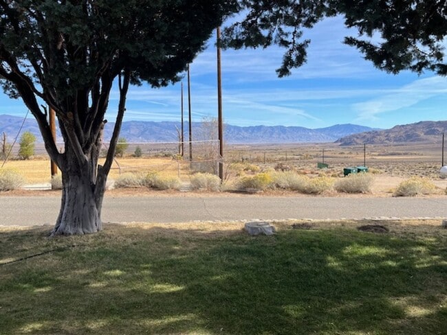 Foto del edificio - Pine Creek Village, Bishop, CA