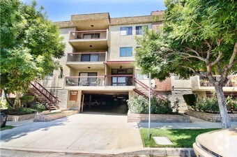 Primary Photo - 635 E Elmwood Ave