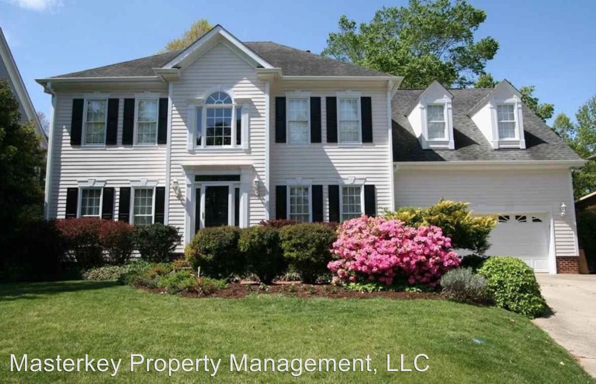 Primary Photo - 209 Preston Pines Dr