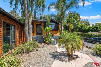 Building Photo - 22263 Buenaventura St