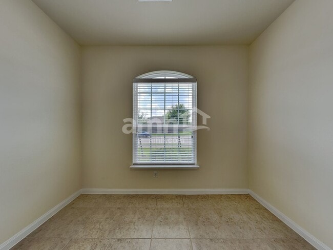 Foto del edificio - 1544 Park Trails Blvd