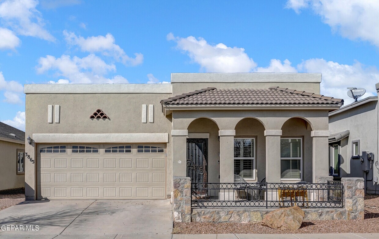 Primary Photo - 3865 Loma Brisa Dr