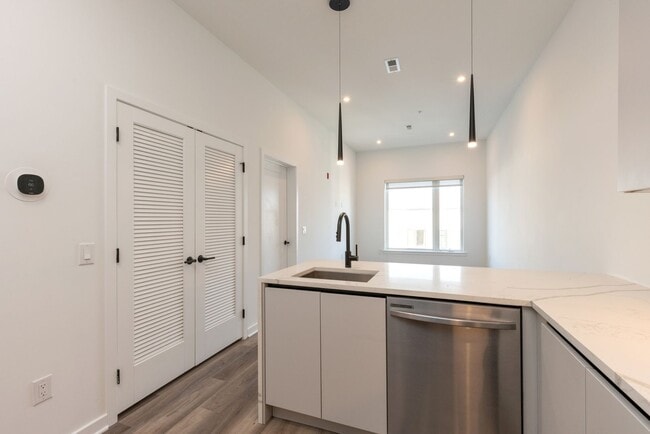 Interior Photo - BRUBOX